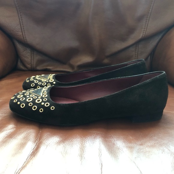 Brown suede Prada round-toe flats - Picture 6 of 10